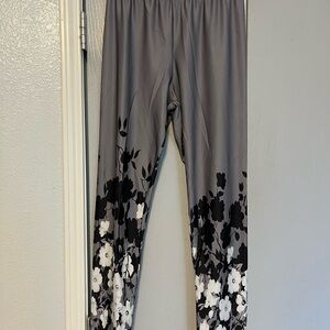 Floral Gray and Black Women's Leggings